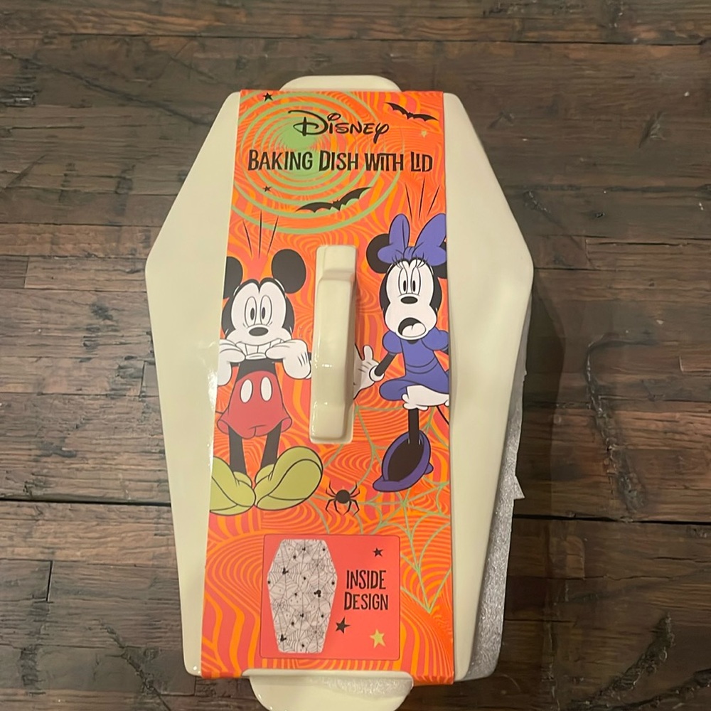 Disney Mickey and Minnie Halloween Spiderweb Coffin Shaped Baking Dish with Lid